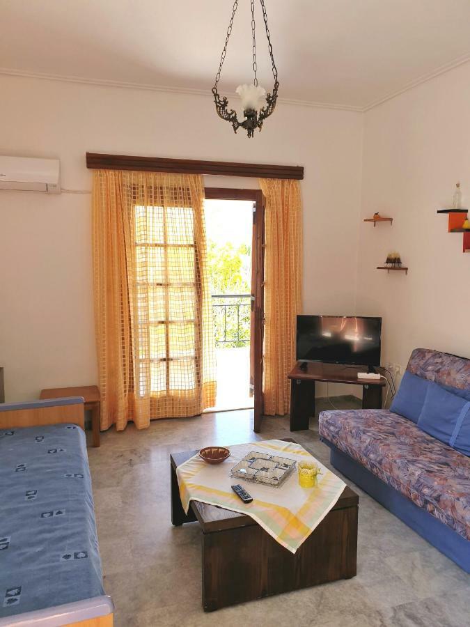 Myrto'S Apartment No15 Лутра-Ореас-Еленіс Екстер'єр фото